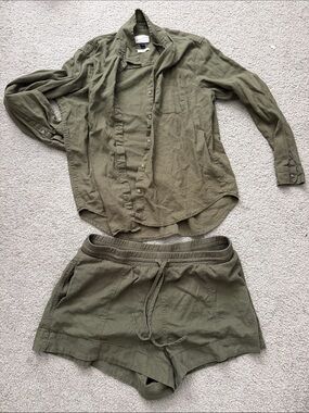Olive Women's Drawstring Linen-Blend Shorts